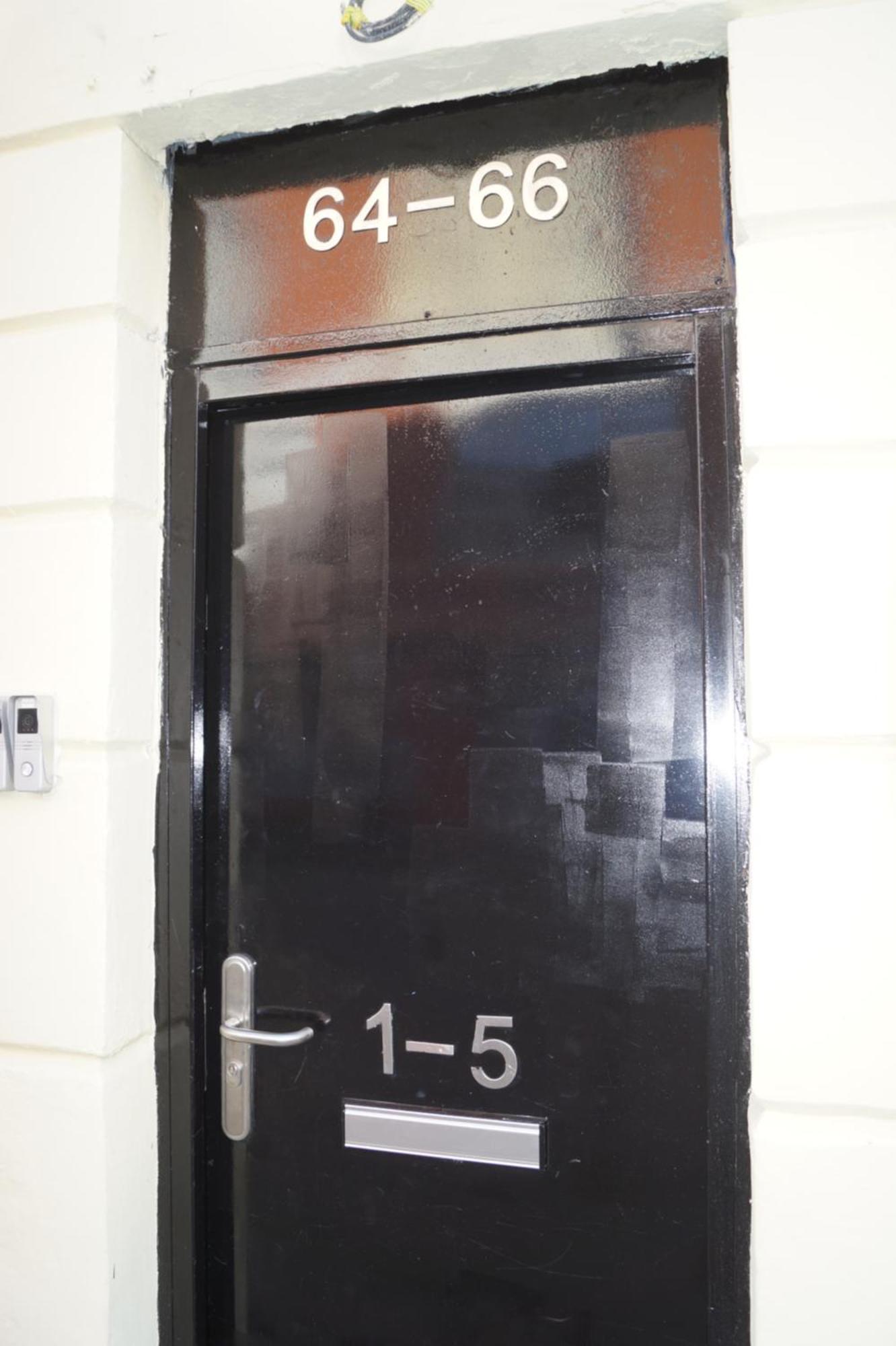 Апартаменты New Colourful & Spacious 2 Bedroom In With Free Wifi, Parking And Keyless Access *
